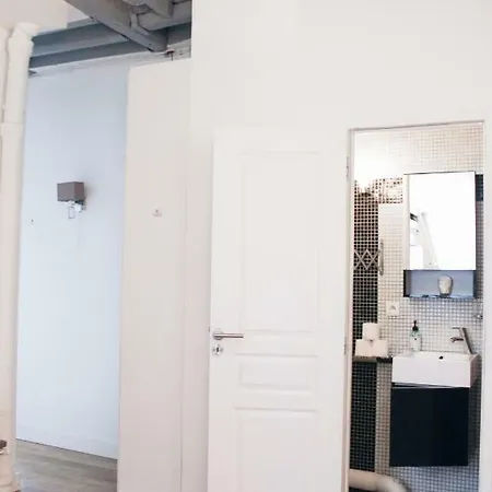 Parisian Flat * פריז