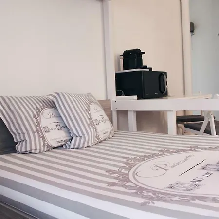 アパート Parisian Flat *
